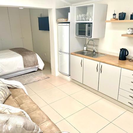 White Waves Beach House Bloubergstrand Exterior foto