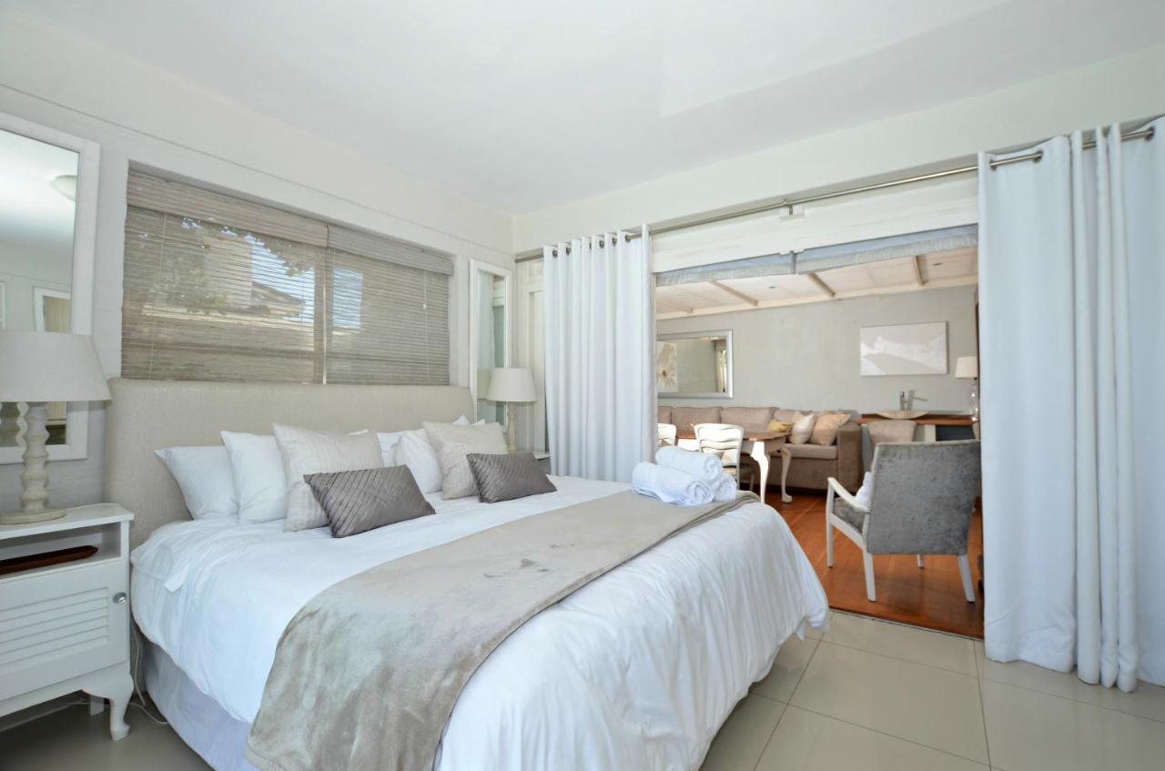White Waves Beach House Bloubergstrand Exterior foto