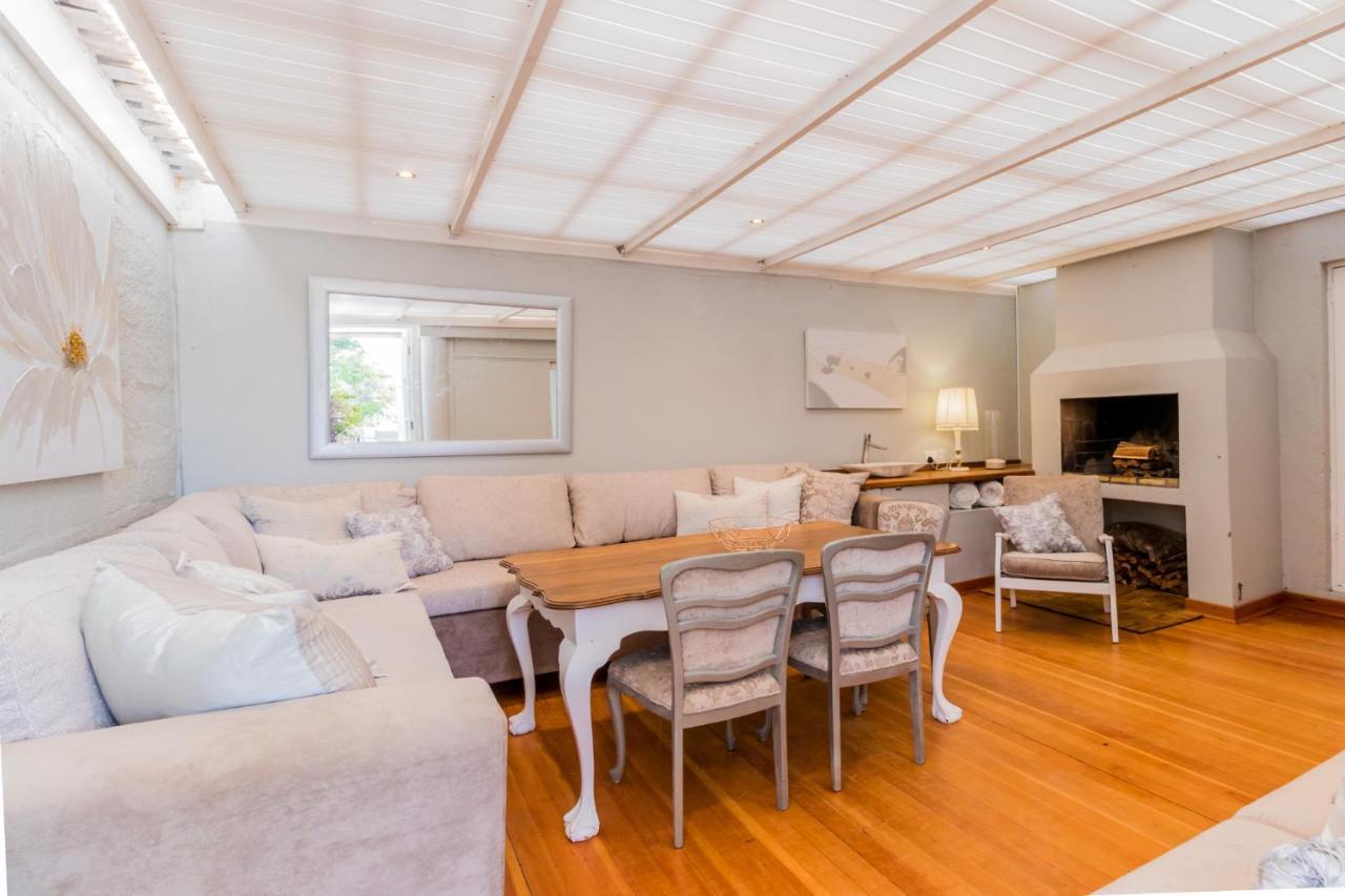 White Waves Beach House Bloubergstrand Exterior foto